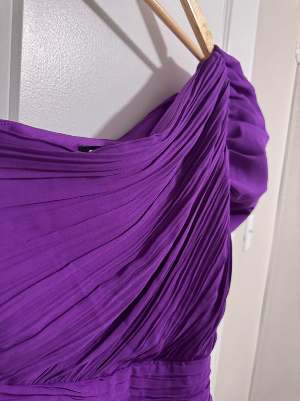 Express One-Shoulder Purple Ruffle Mini Dress - Picture 4 of 5